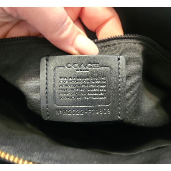 EUC! Coach Gallery Tote Signature Canvas in Brown/Black - Picture 13 of 16